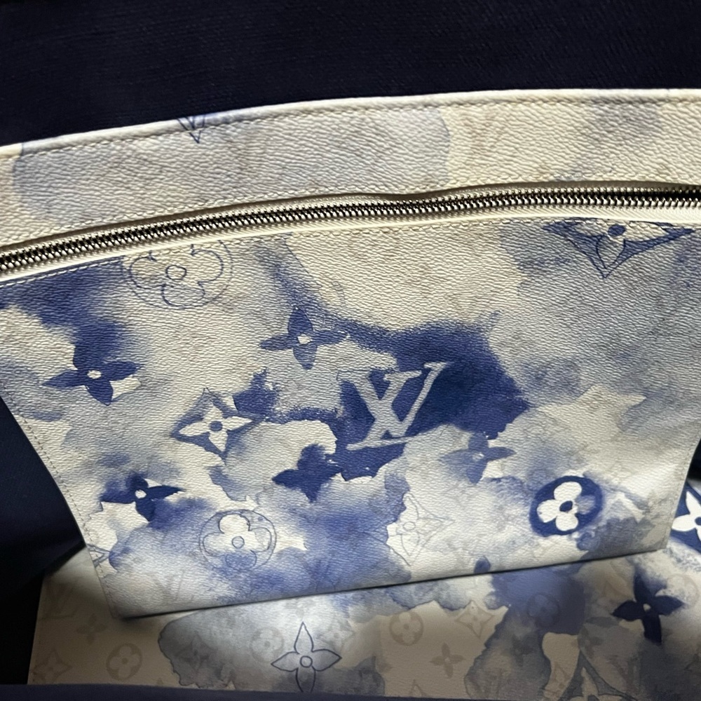 LOUIS VUITTON 2021 Monogram Watercolor Weekend Tote GM - Picture 10 of 16